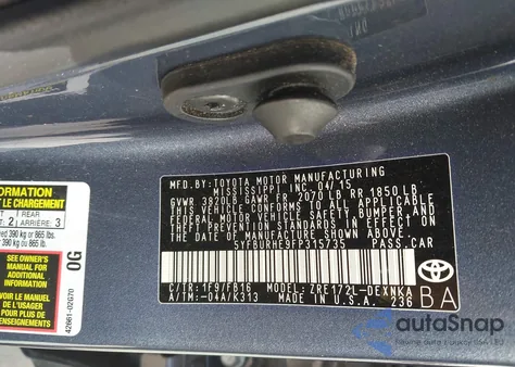 2015 Toyota Corolla Le z USA, uszkodzony, nr VIN 5YFBURHE9FP315735